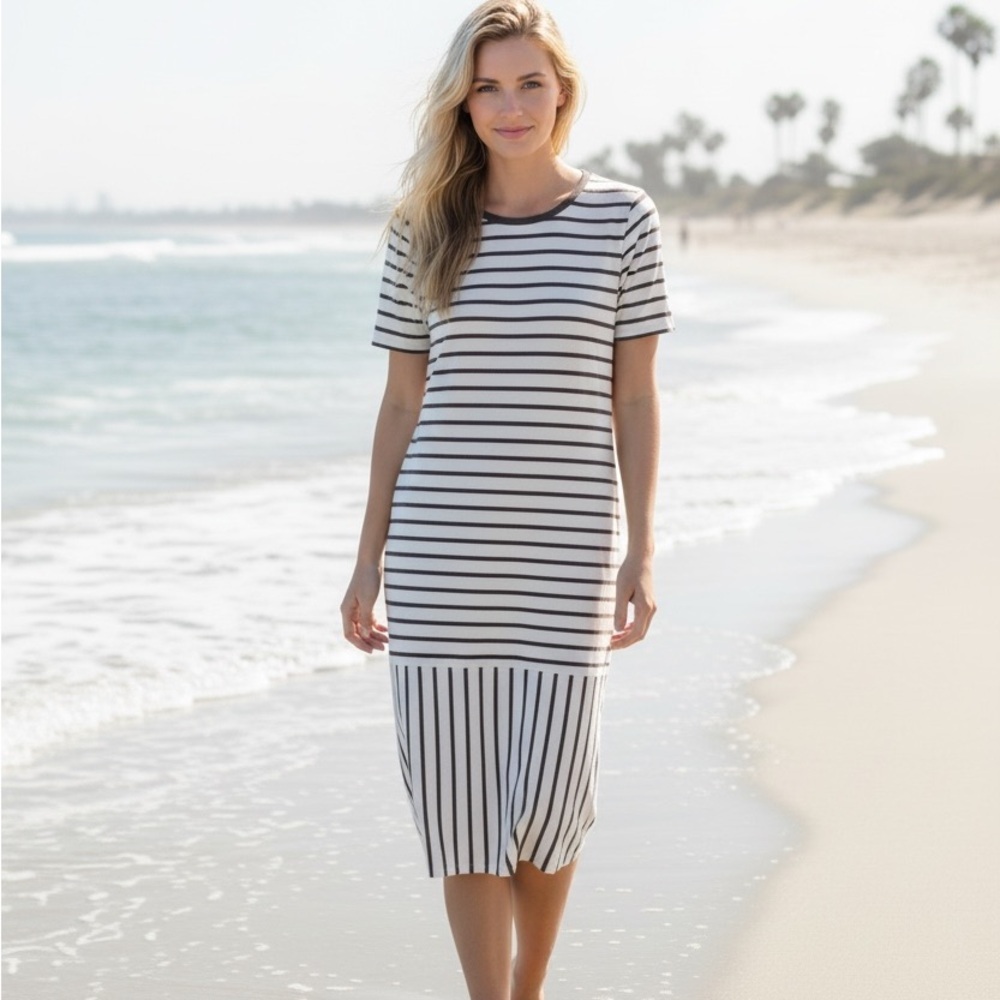 Lularoe Striped Black and White Midi Dress size medium nwt